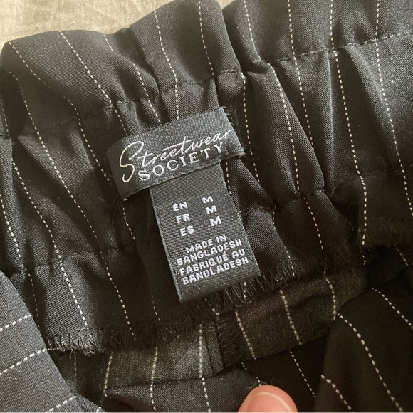 Tie-waist pinstripe pants - Picture 3 of 5